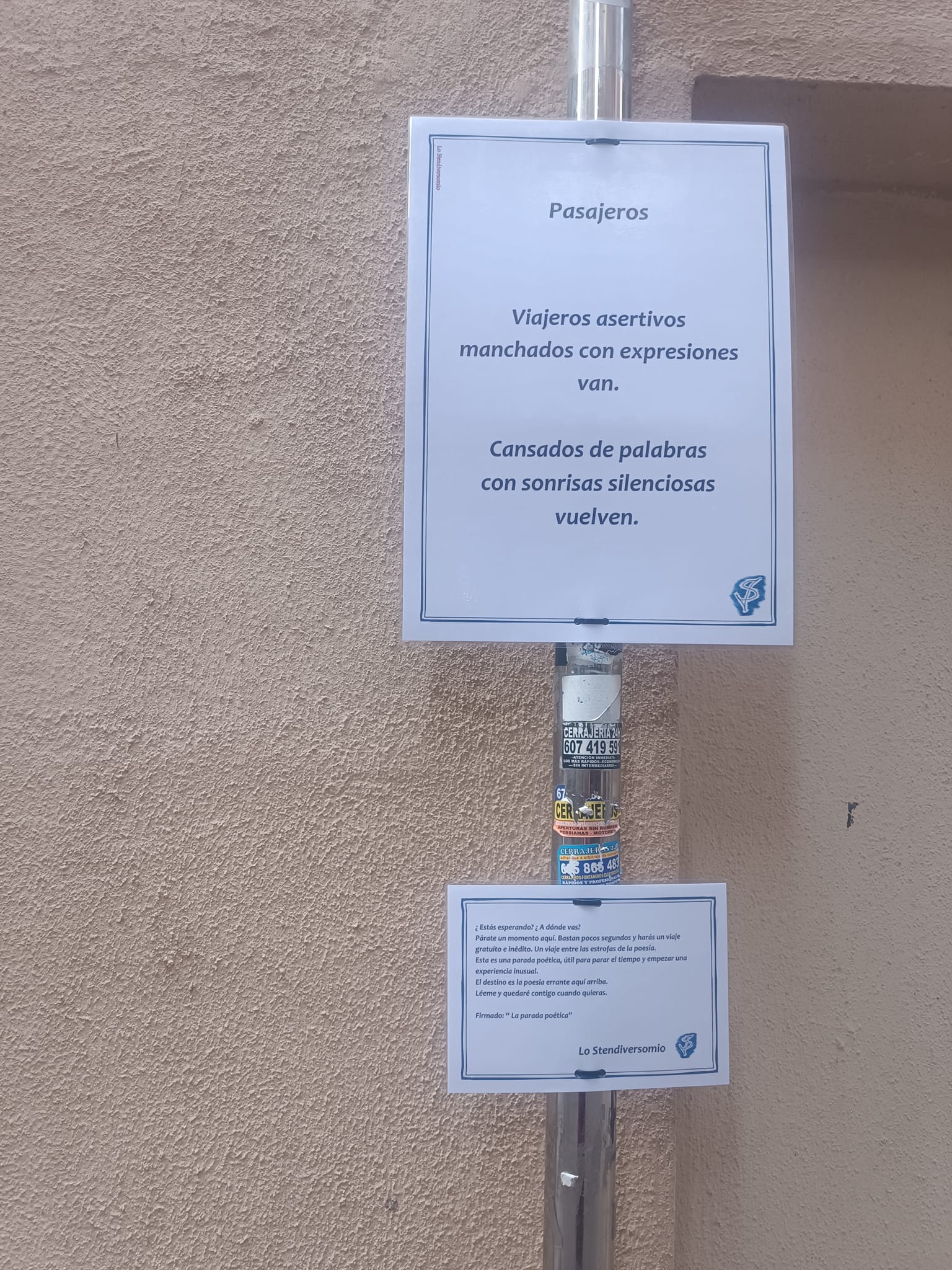 Van y vuelven