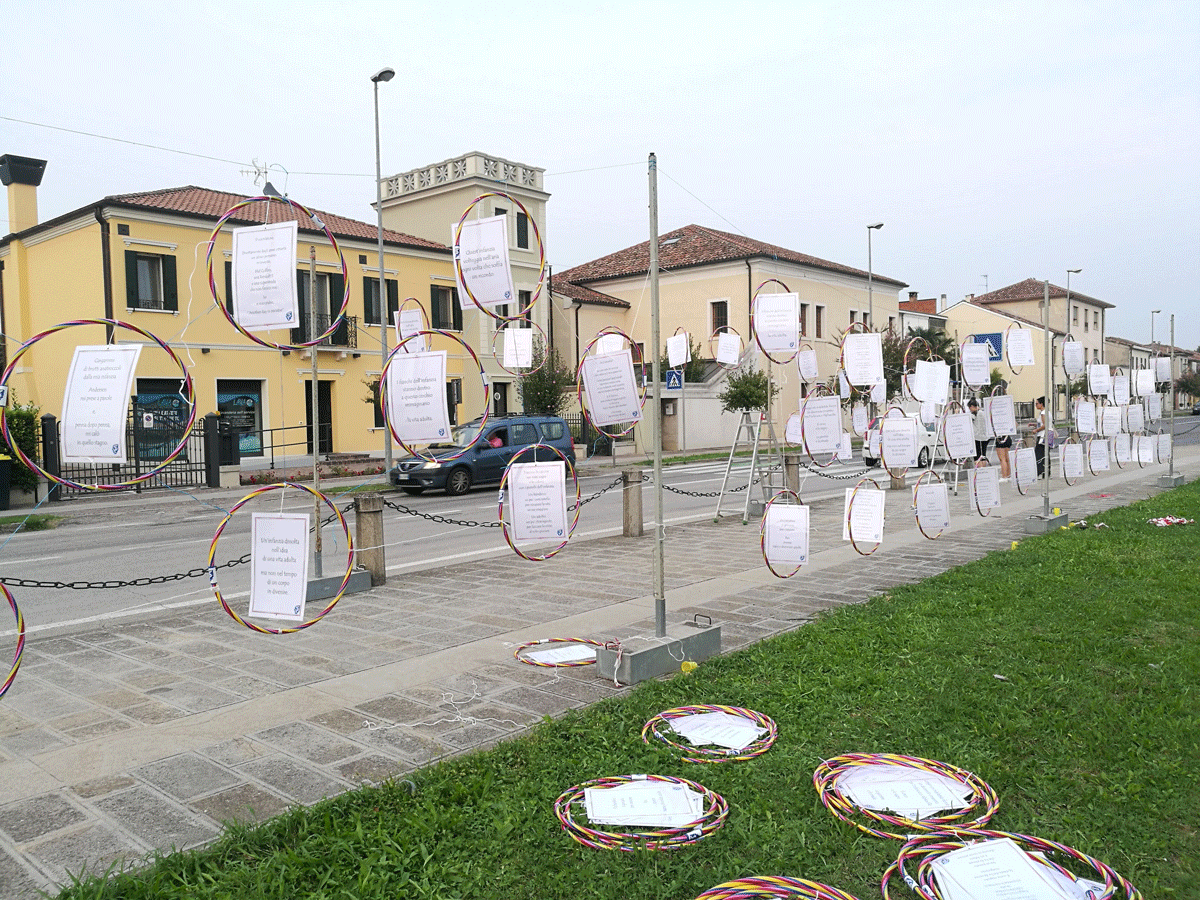 Un-lato-in-piedi