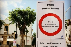 Tira piu...