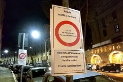 4 metri di Poesia Traffico Limitato. Una nuova condizione dell'espressività poetica.