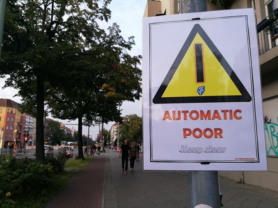 Keep clear!