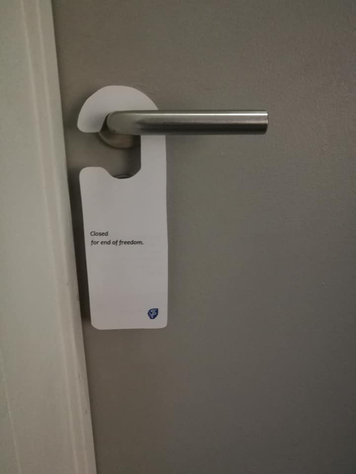 Maniglie in versi alla cinematica tedesca.